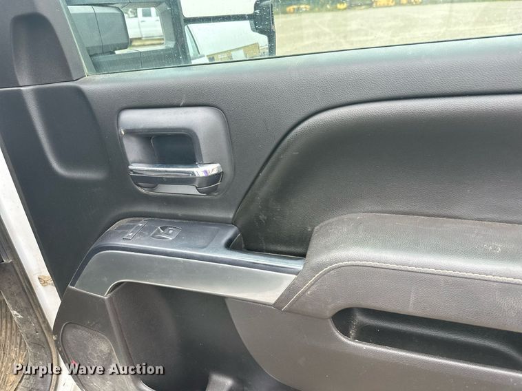 image for item DT6336 2016 Chevrolet Silverado 2500HD LT Double Cab pickup truck