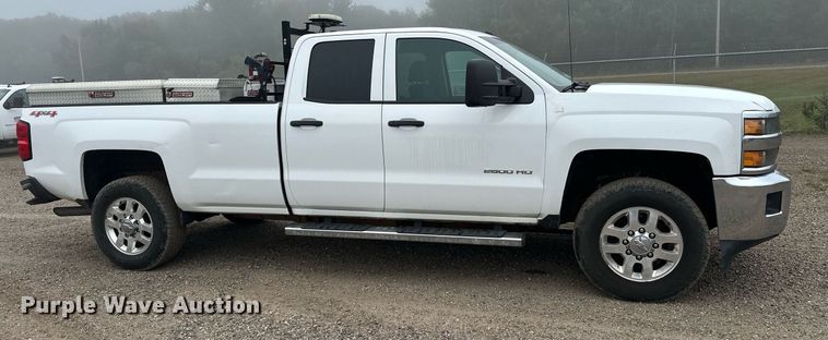 image for item DT6337 2015 Chevrolet Silverado 2500HD LT Double Cab pickup truck