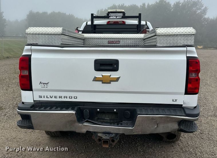 image for item DT6337 2015 Chevrolet Silverado 2500HD LT Double Cab pickup truck