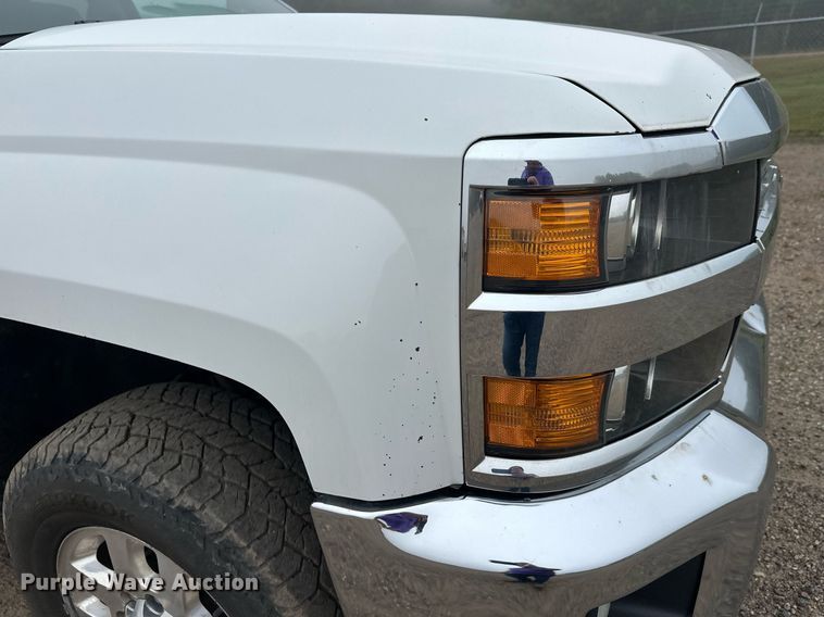 image for item DT6337 2015 Chevrolet Silverado 2500HD LT Double Cab pickup truck