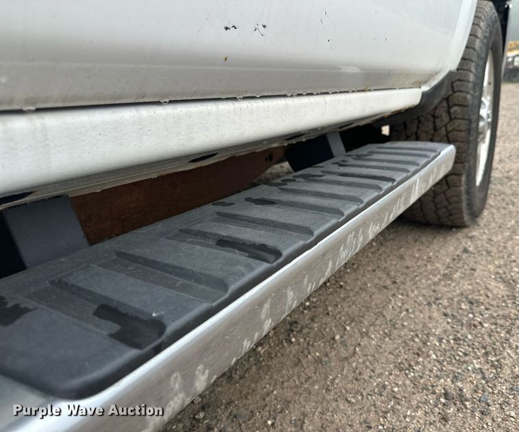 image for item DT6337 2015 Chevrolet Silverado 2500HD LT Double Cab pickup truck