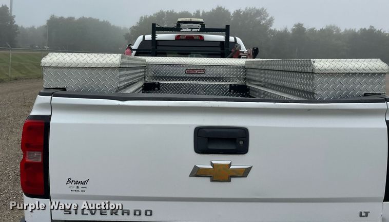 image for item DT6337 2015 Chevrolet Silverado 2500HD LT Double Cab pickup truck