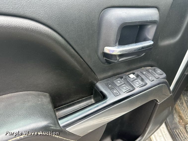 image for item DT6337 2015 Chevrolet Silverado 2500HD LT Double Cab pickup truck