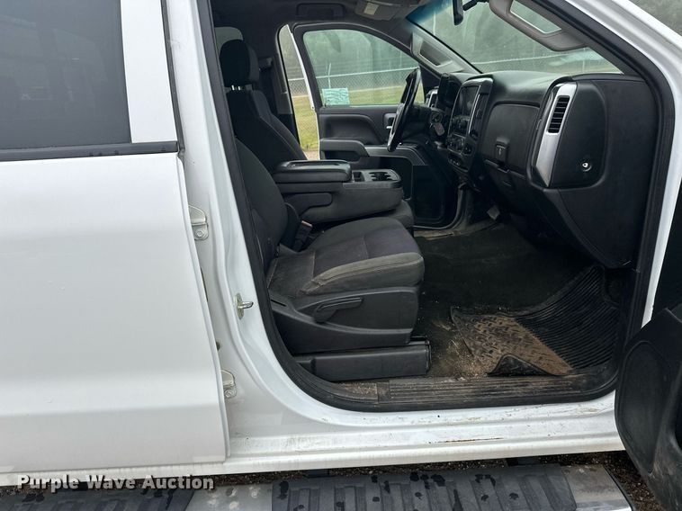 image for item DT6337 2015 Chevrolet Silverado 2500HD LT Double Cab pickup truck