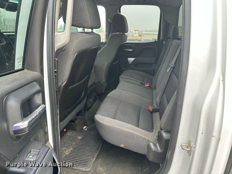 image for item DT6337 2015 Chevrolet Silverado 2500HD LT Double Cab pickup truck