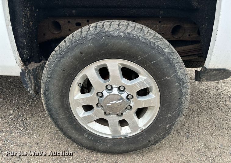 image for item DT6337 2015 Chevrolet Silverado 2500HD LT Double Cab pickup truck