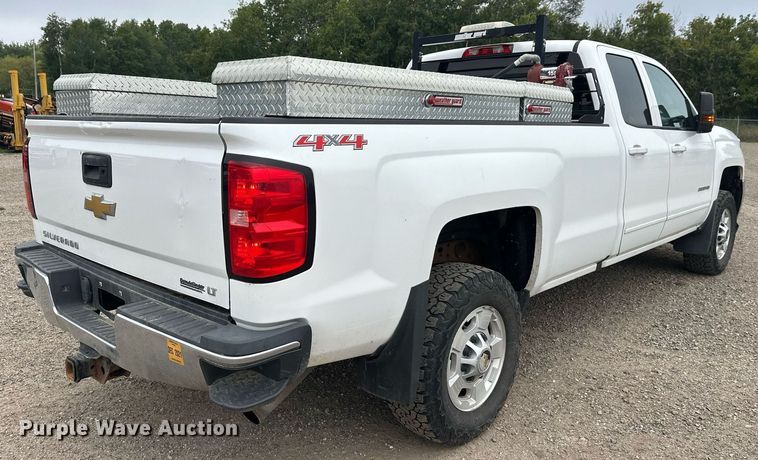 image for item DT6345 2016 Chevrolet Silverado 2500HD LT Double Cab pickup truck