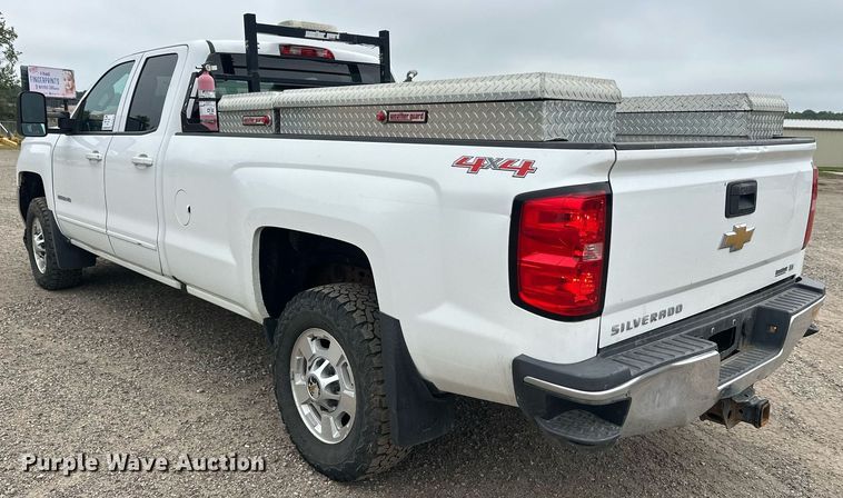 image for item DT6345 2016 Chevrolet Silverado 2500HD LT Double Cab pickup truck