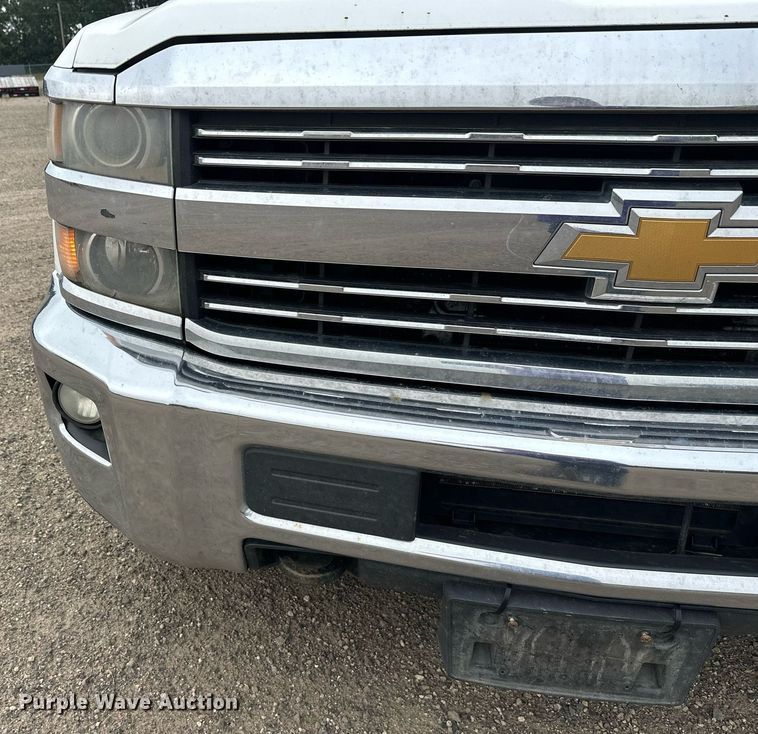 image for item DT6345 2016 Chevrolet Silverado 2500HD LT Double Cab pickup truck