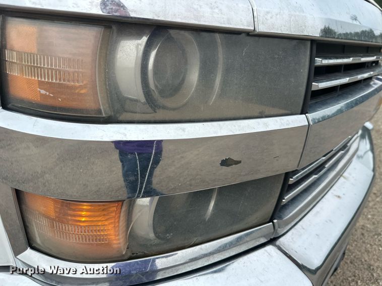 image for item DT6345 2016 Chevrolet Silverado 2500HD LT Double Cab pickup truck