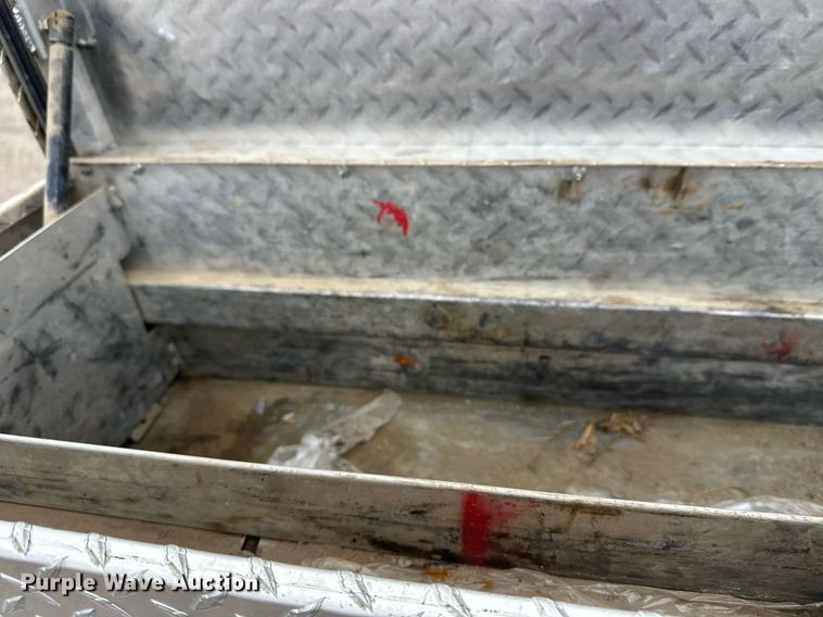 image for item DT6345 2016 Chevrolet Silverado 2500HD LT Double Cab pickup truck