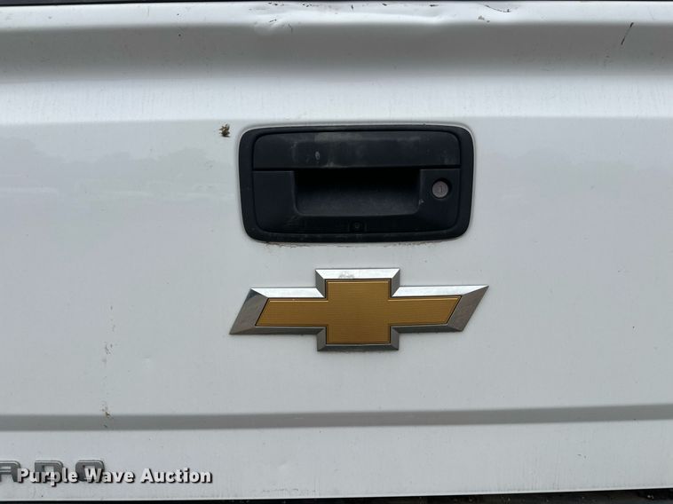 image for item DT6345 2016 Chevrolet Silverado 2500HD LT Double Cab pickup truck