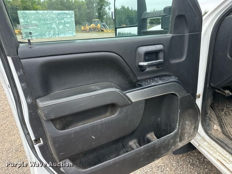 image for item DT6345 2016 Chevrolet Silverado 2500HD LT Double Cab pickup truck