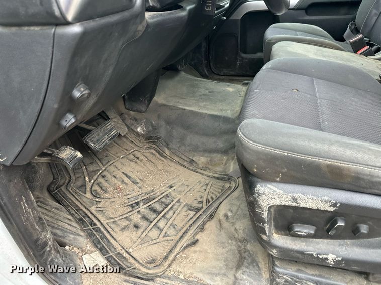 image for item DT6345 2016 Chevrolet Silverado 2500HD LT Double Cab pickup truck