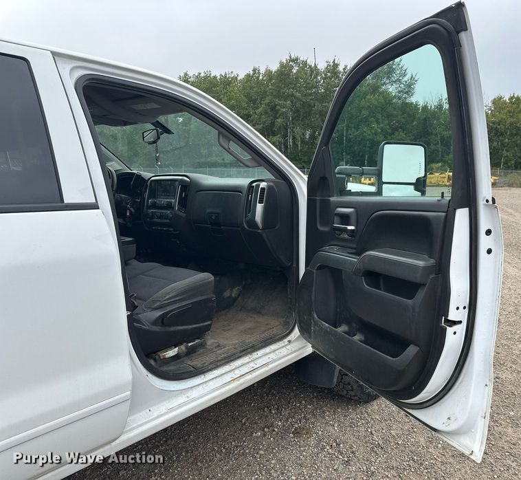 image for item DT6345 2016 Chevrolet Silverado 2500HD LT Double Cab pickup truck