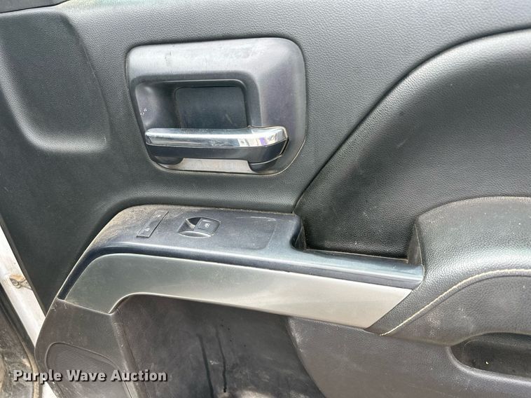 image for item DT6345 2016 Chevrolet Silverado 2500HD LT Double Cab pickup truck