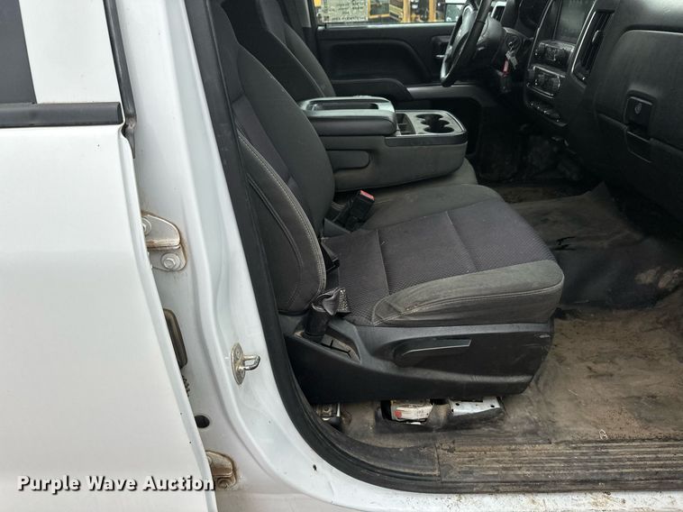 image for item DT6345 2016 Chevrolet Silverado 2500HD LT Double Cab pickup truck