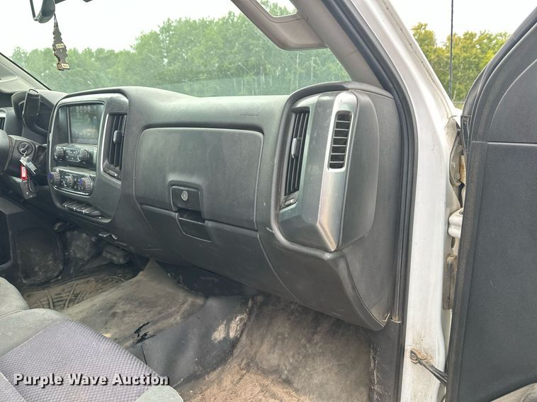 image for item DT6345 2016 Chevrolet Silverado 2500HD LT Double Cab pickup truck