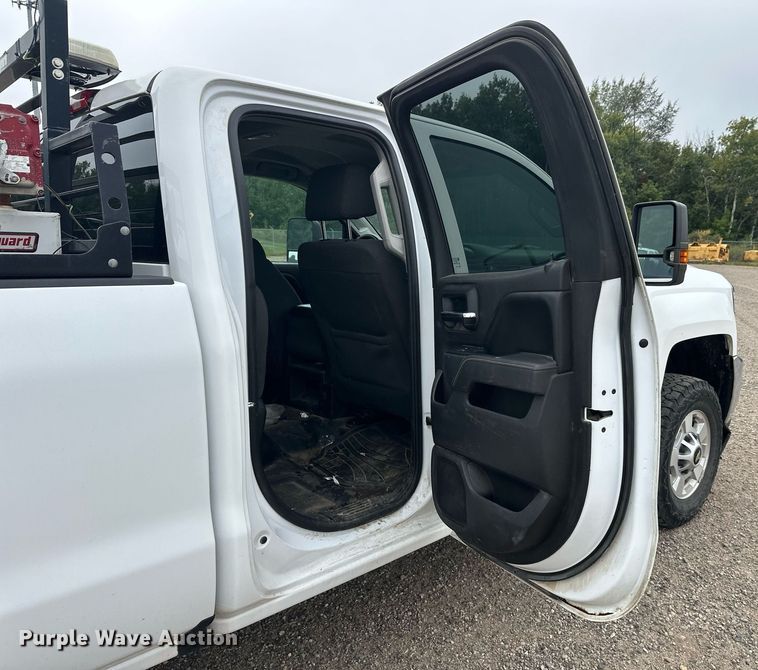 image for item DT6345 2016 Chevrolet Silverado 2500HD LT Double Cab pickup truck