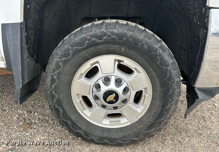 image for item DT6345 2016 Chevrolet Silverado 2500HD LT Double Cab pickup truck