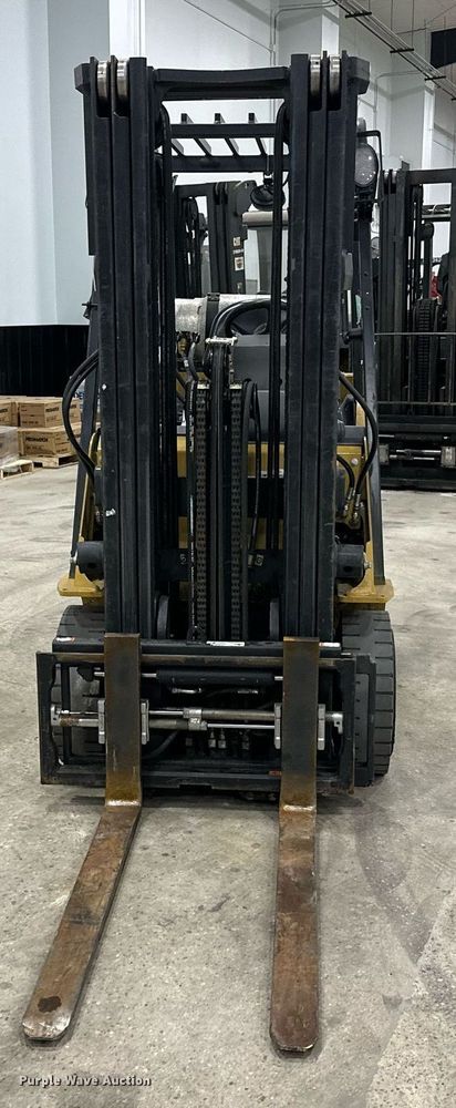 MONTACARGAS CATERPILLAR 2C50004