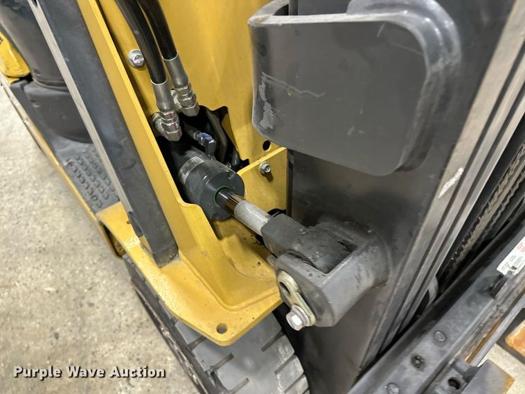 image for item DT6370 Caterpillar 2C50004 forklift