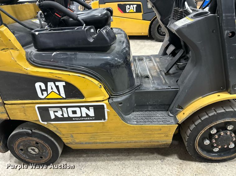 image for item DT6370 Caterpillar 2C50004 forklift