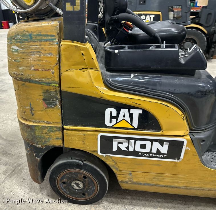 image for item DT6370 Caterpillar 2C50004 forklift