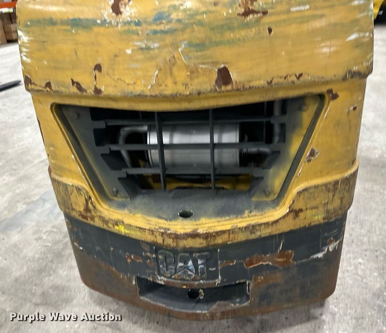image for item DT6370 Caterpillar 2C50004 forklift