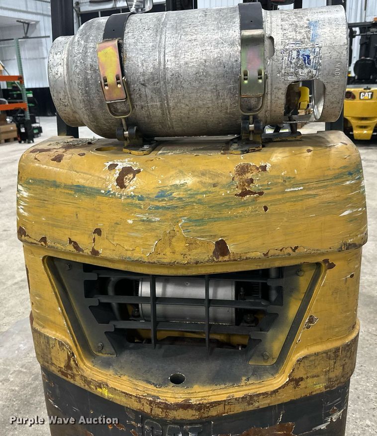 image for item DT6370 Caterpillar 2C50004 forklift