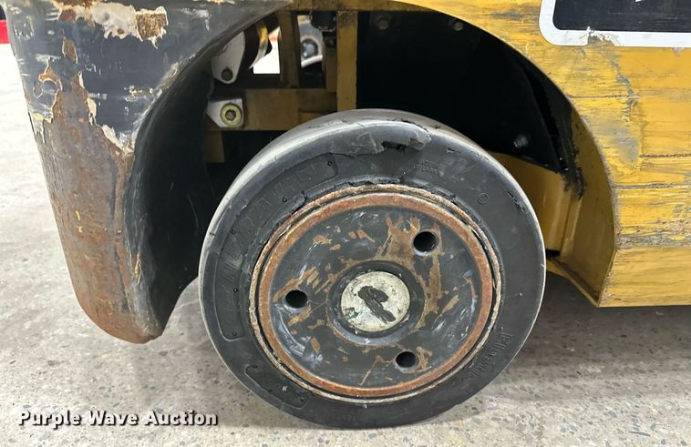 image for item DT6370 Caterpillar 2C50004 forklift