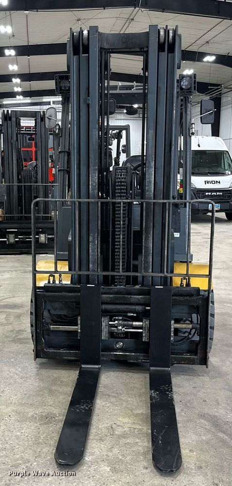 MONTACARGAS ELéCTRICO CATERPILLAR EP10000