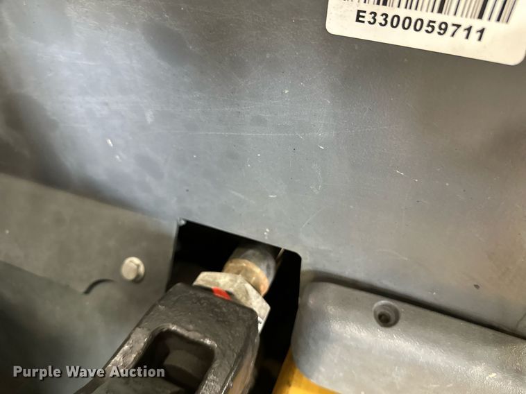 image for item DT6371 Caterpillar EP10000 forklift