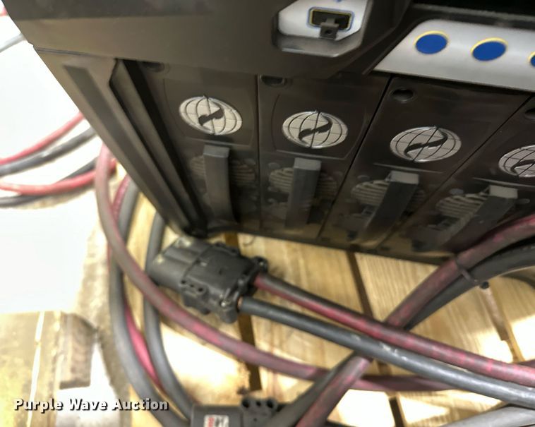 image for item DT6371 Caterpillar EP10000 forklift