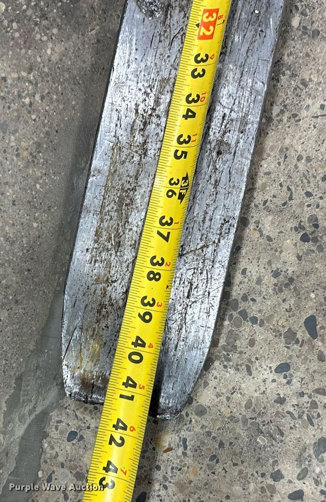 image for item DT6372 Caterpillar 2C50004 forklift