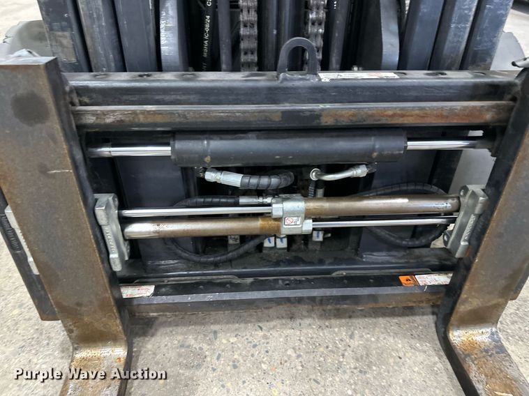 image for item DT6372 Caterpillar 2C50004 forklift