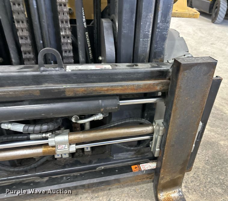 image for item DT6372 Caterpillar 2C50004 forklift