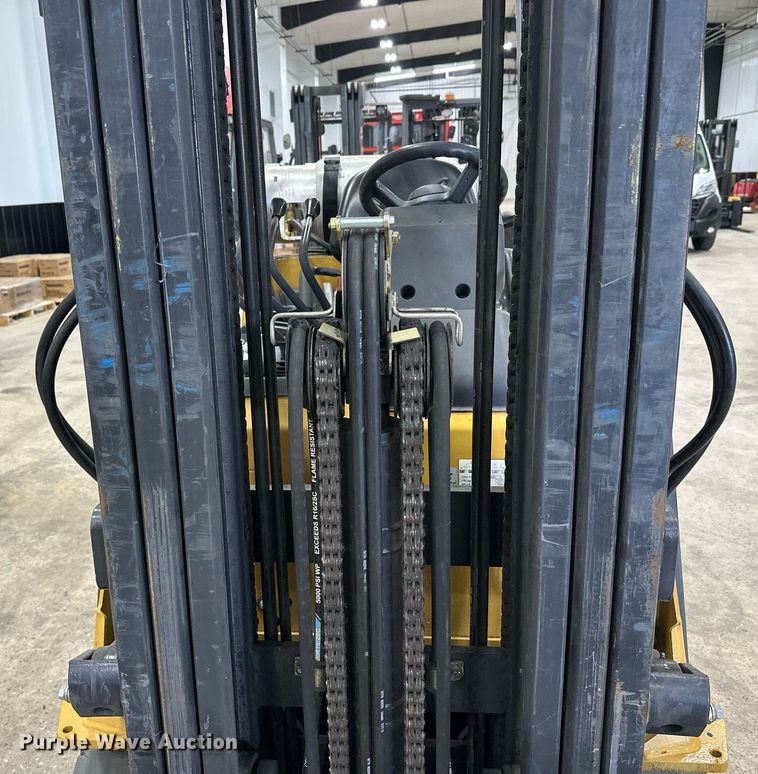 image for item DT6372 Caterpillar 2C50004 forklift