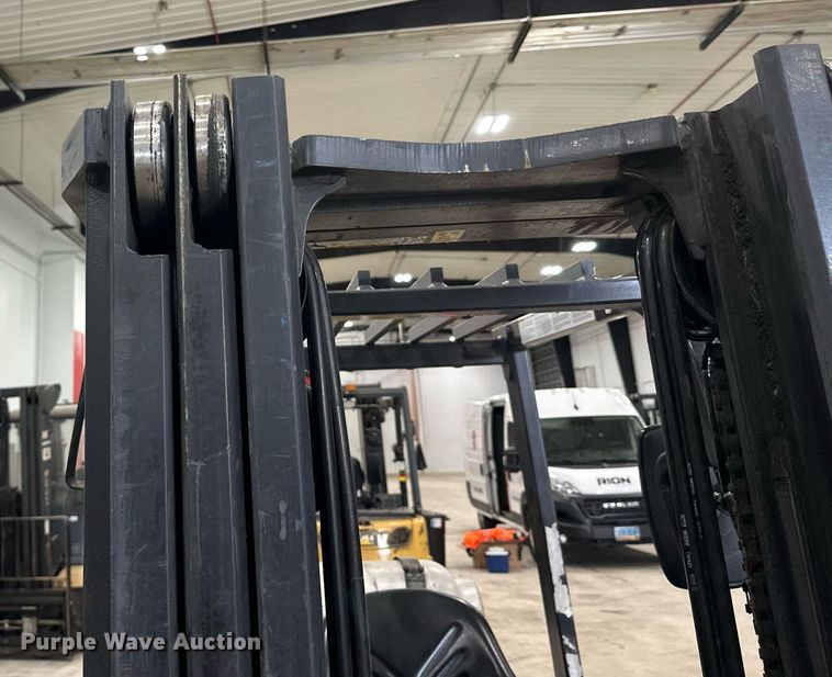 image for item DT6372 Caterpillar 2C50004 forklift