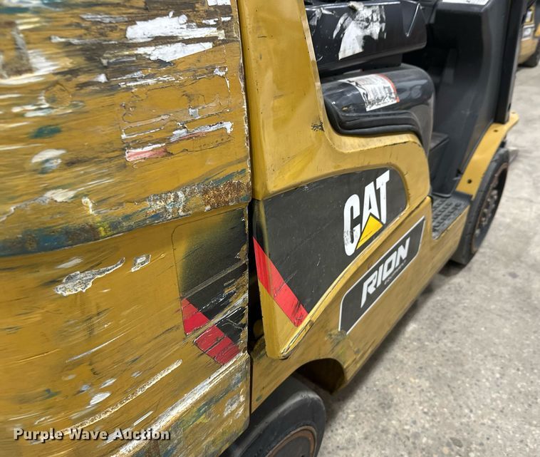 image for item DT6372 Caterpillar 2C50004 forklift