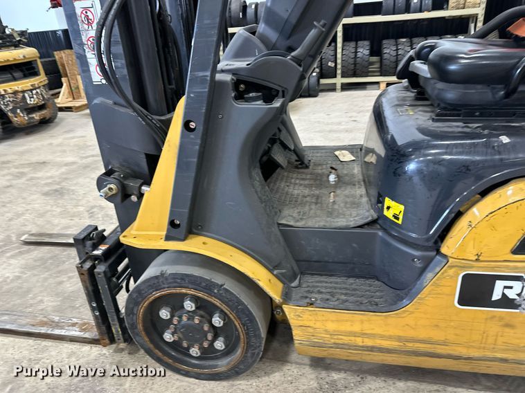 image for item DT6372 Caterpillar 2C50004 forklift