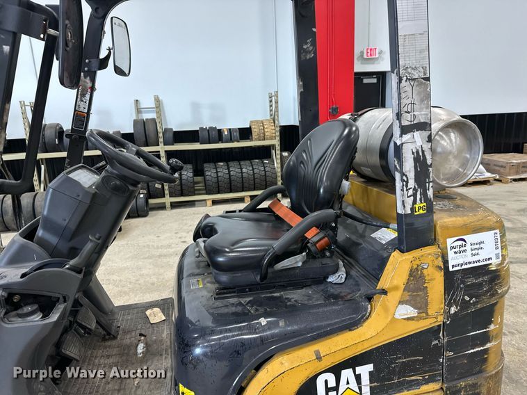 image for item DT6372 Caterpillar 2C50004 forklift