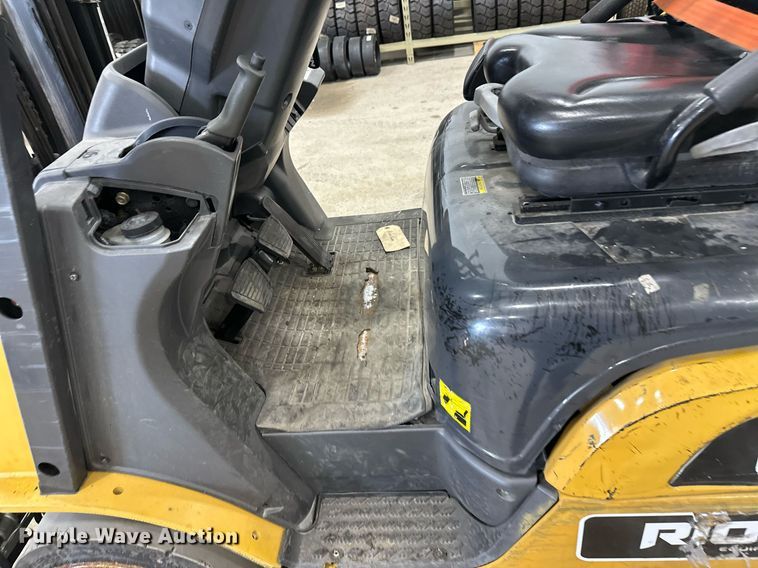 image for item DT6372 Caterpillar 2C50004 forklift
