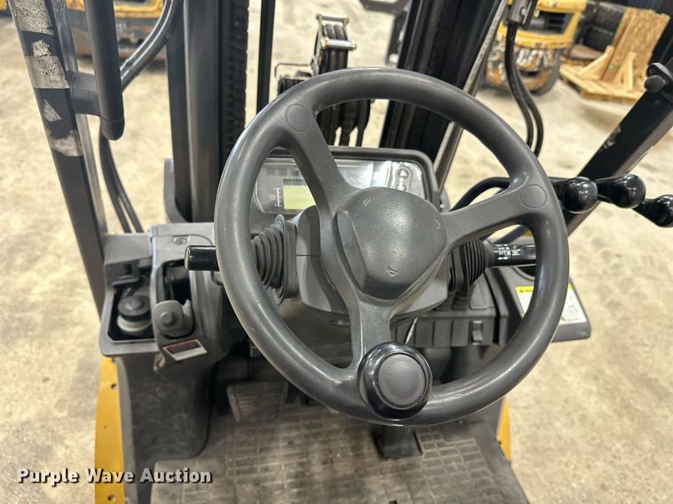 image for item DT6372 Caterpillar 2C50004 forklift