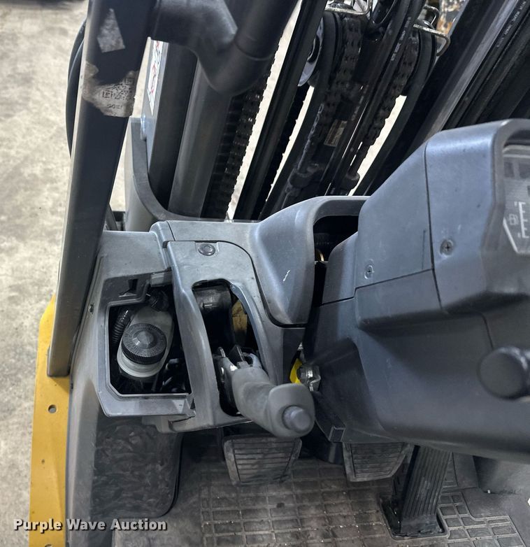 image for item DT6372 Caterpillar 2C50004 forklift