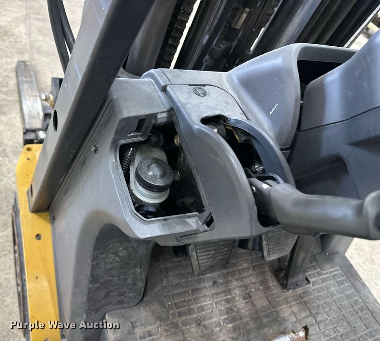 image for item DT6372 Caterpillar 2C50004 forklift