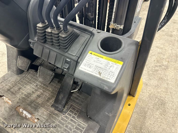 image for item DT6372 Caterpillar 2C50004 forklift