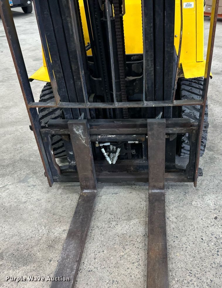 image for item DT6373 2021 Hyster H50XM forklift
