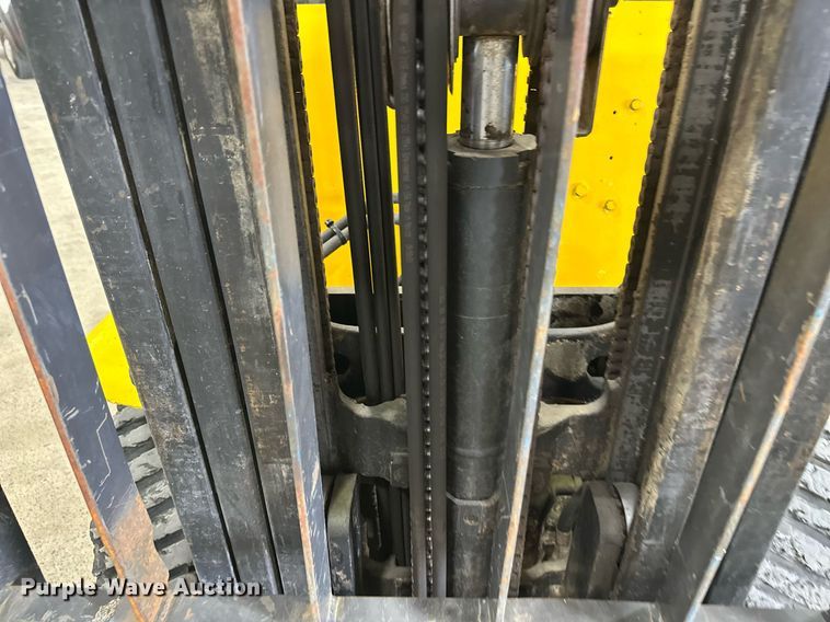 image for item DT6373 2021 Hyster H50XM forklift