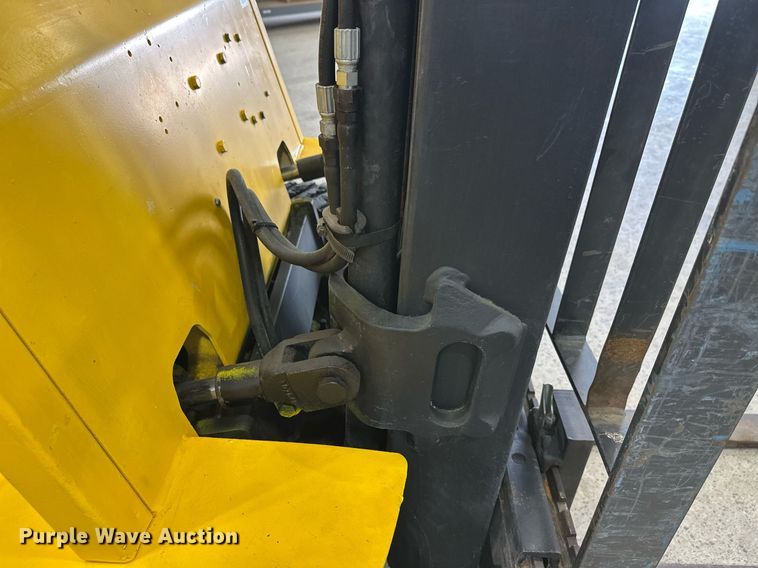 image for item DT6373 2021 Hyster H50XM forklift